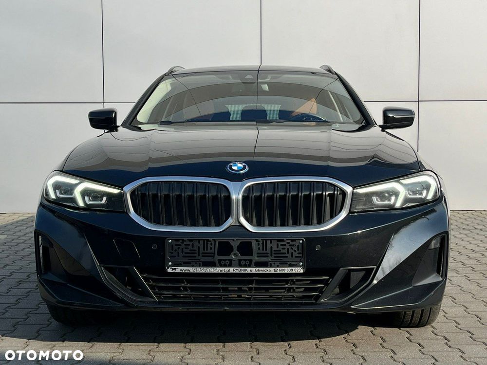 BMW Seria 3 330e xDrive Sport Line - 3
