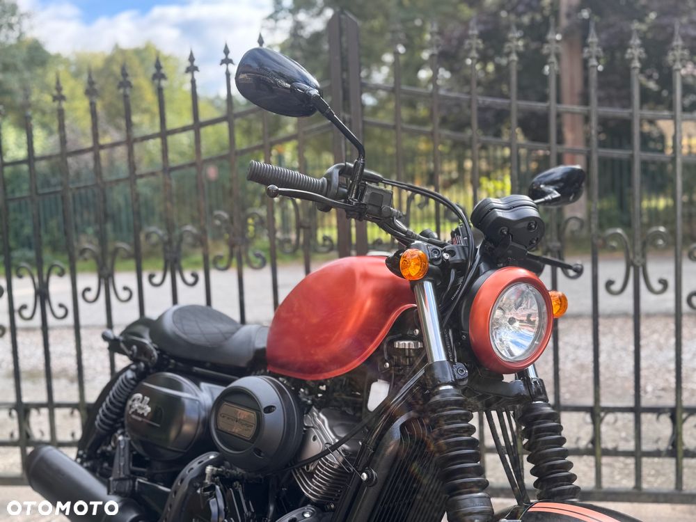 Hyosung GV - 11
