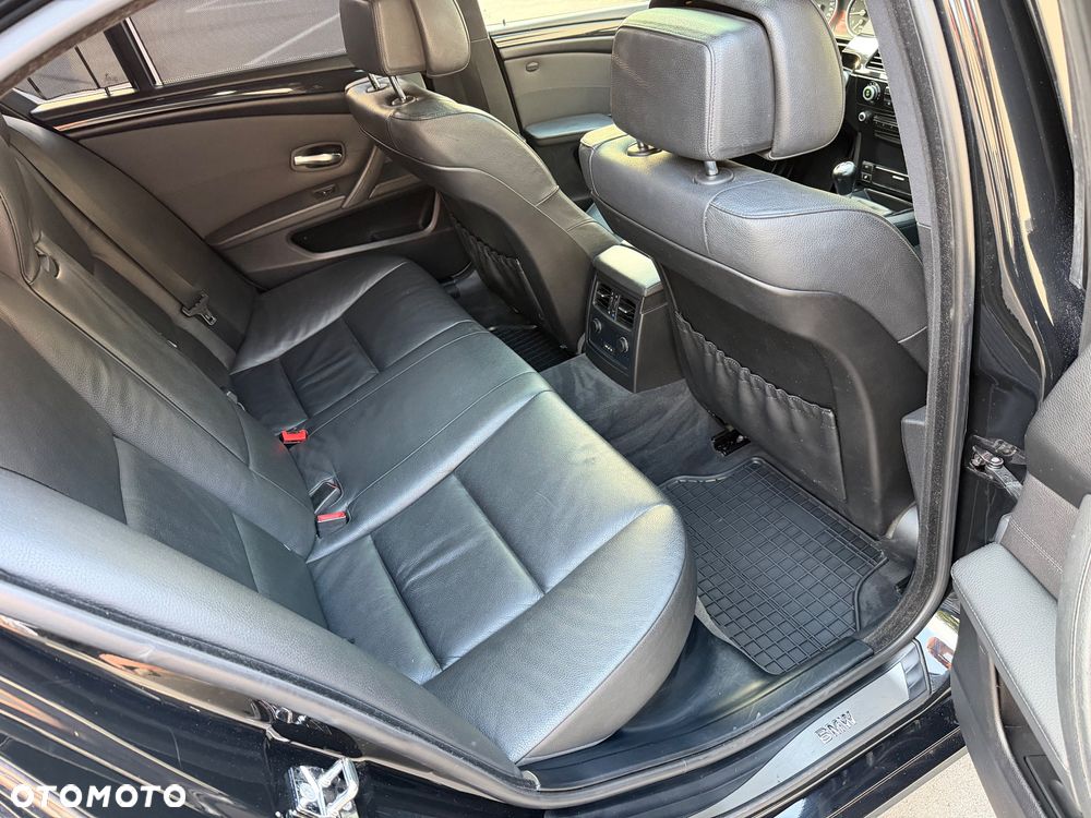 BMW Seria 5 525d Edition Lifestyle - 17