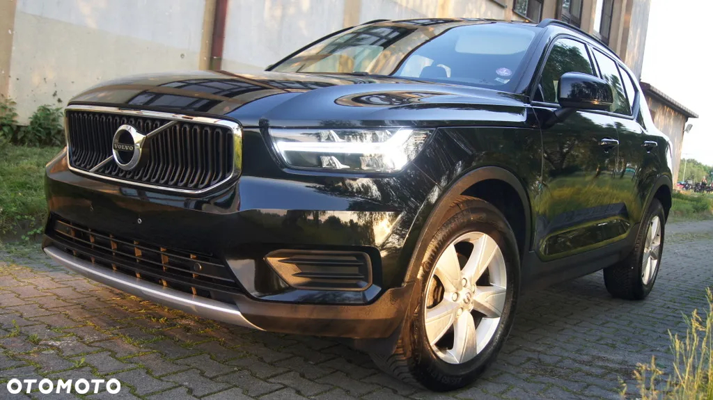 Volvo XC 40 T2 Momentum Core - 3