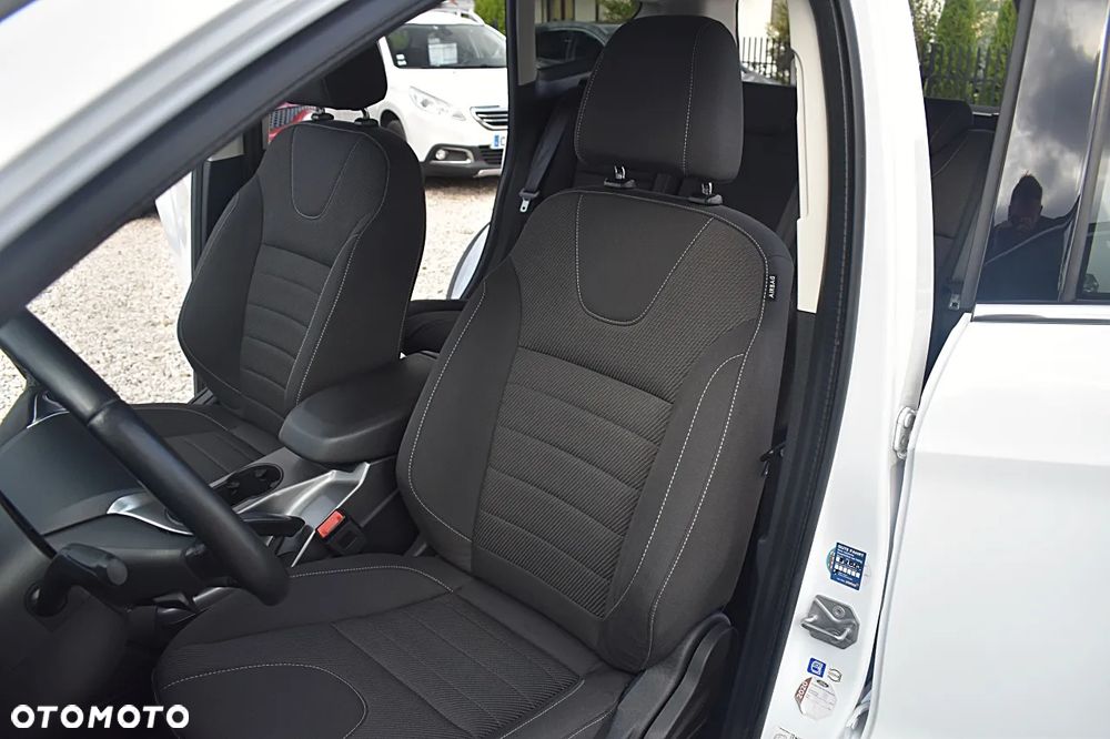 Ford Kuga 2.0 TDCi 2x4 SYNC - 19