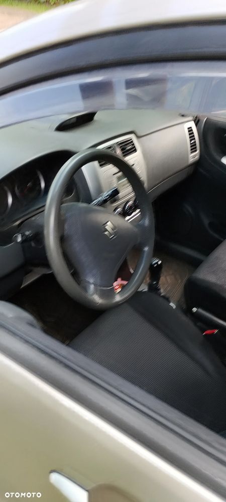 Suzuki Liana 1.6 Comfort - 3