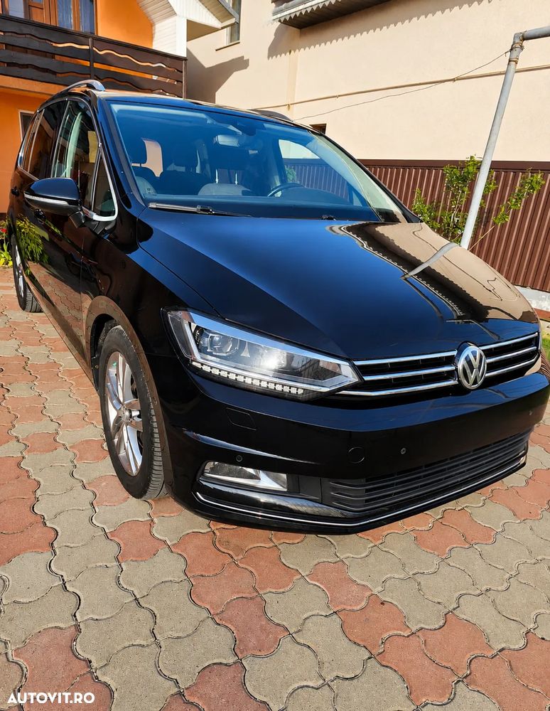 Volkswagen Touran 2.0 TDI DSG Highline - 2