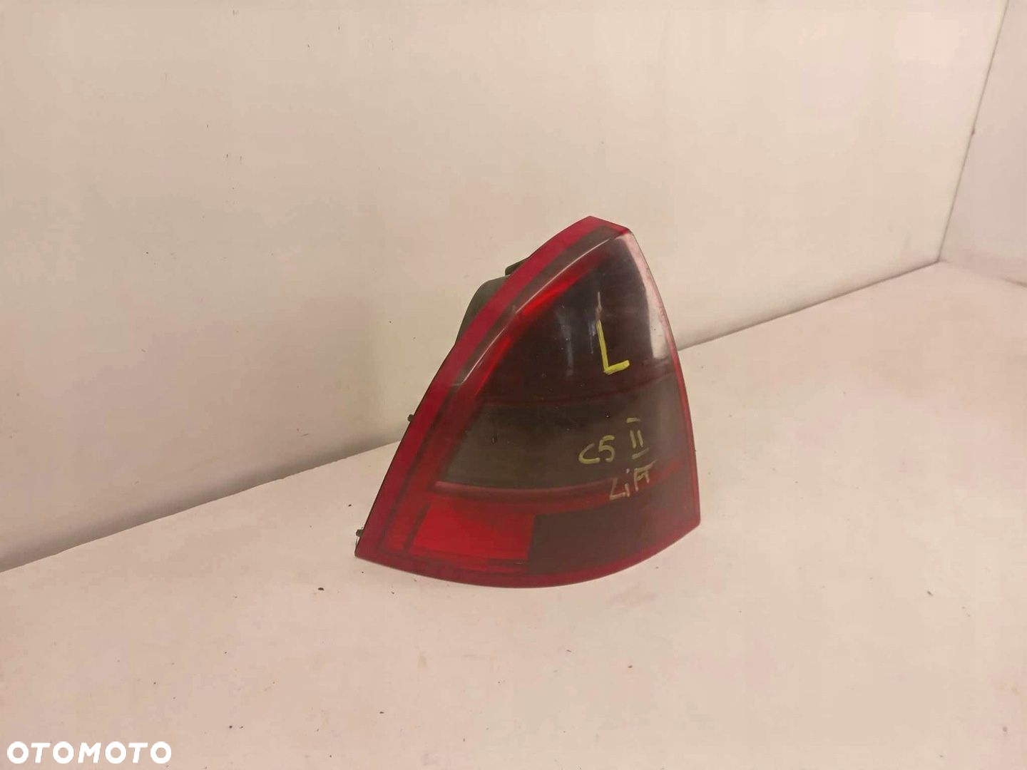 LAMPA LEWA TYLNA TYŁ CITROEN C5 I LIFT - 2