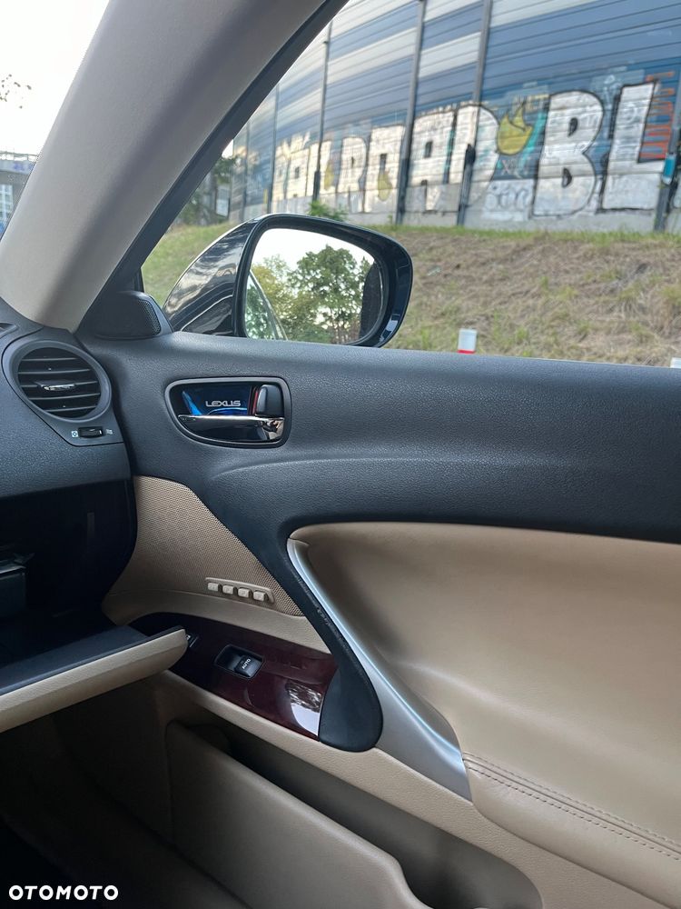 Lexus IS 250 F-Sport - 12