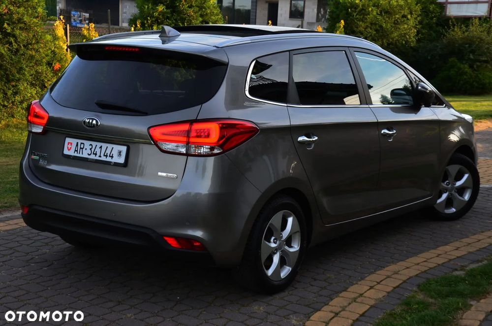 Kia Carens 1.7 CRDi XL 7os - 3