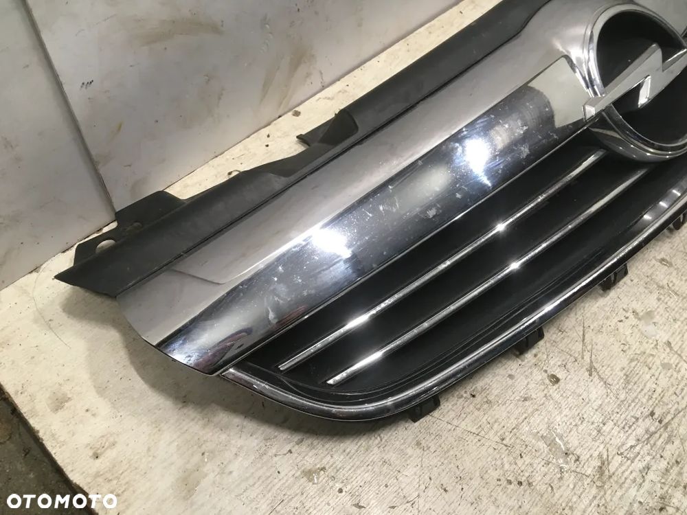 ATRAPA GRILL OPEL ZAFIRA B LIFT 13247331 - 4