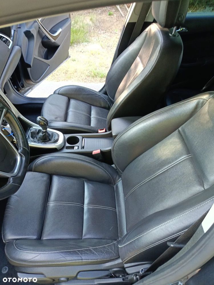Opel Astra 1.4 T Sport - 16
