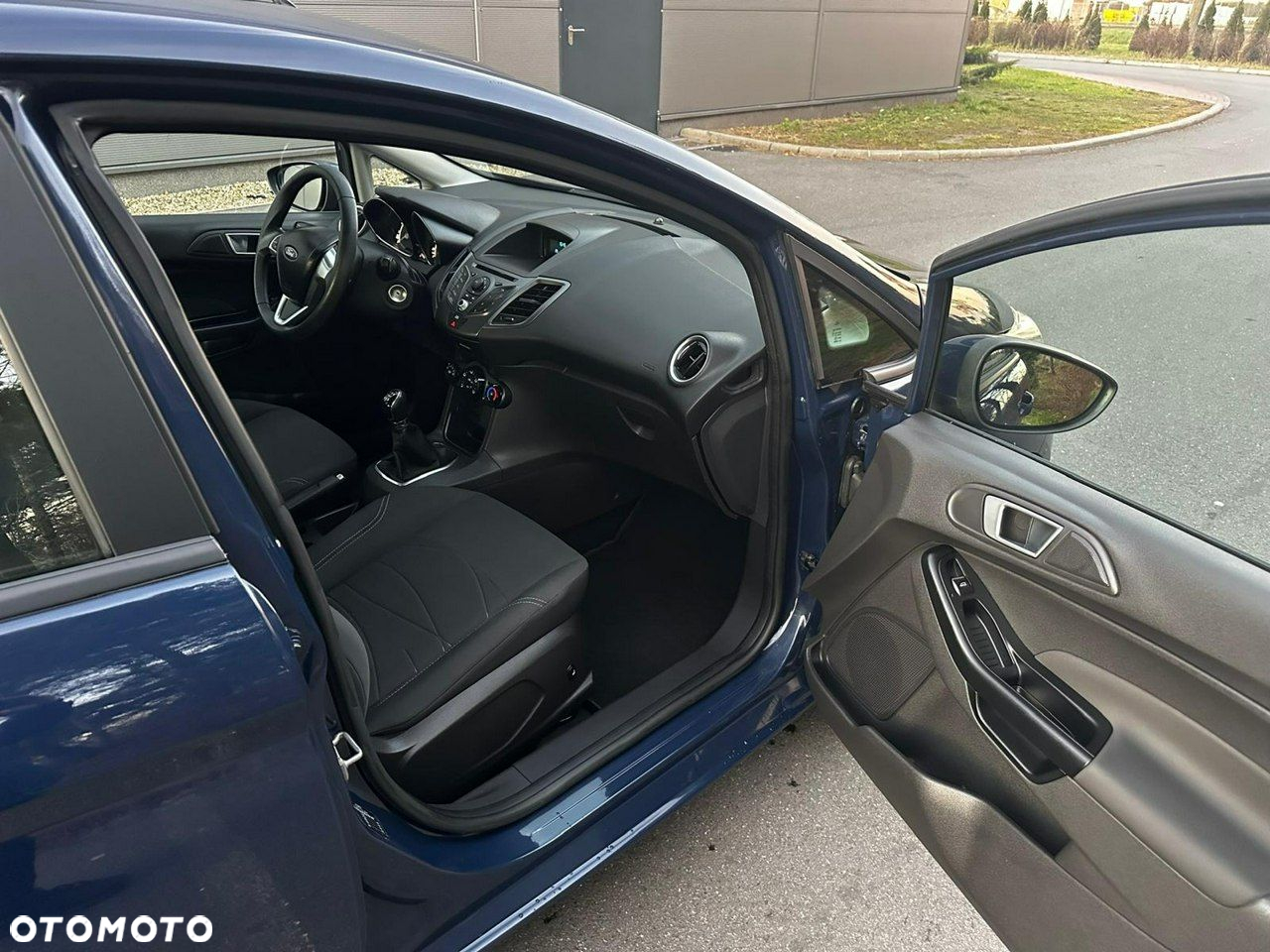 Ford Fiesta 1.25 Ambiente - 8