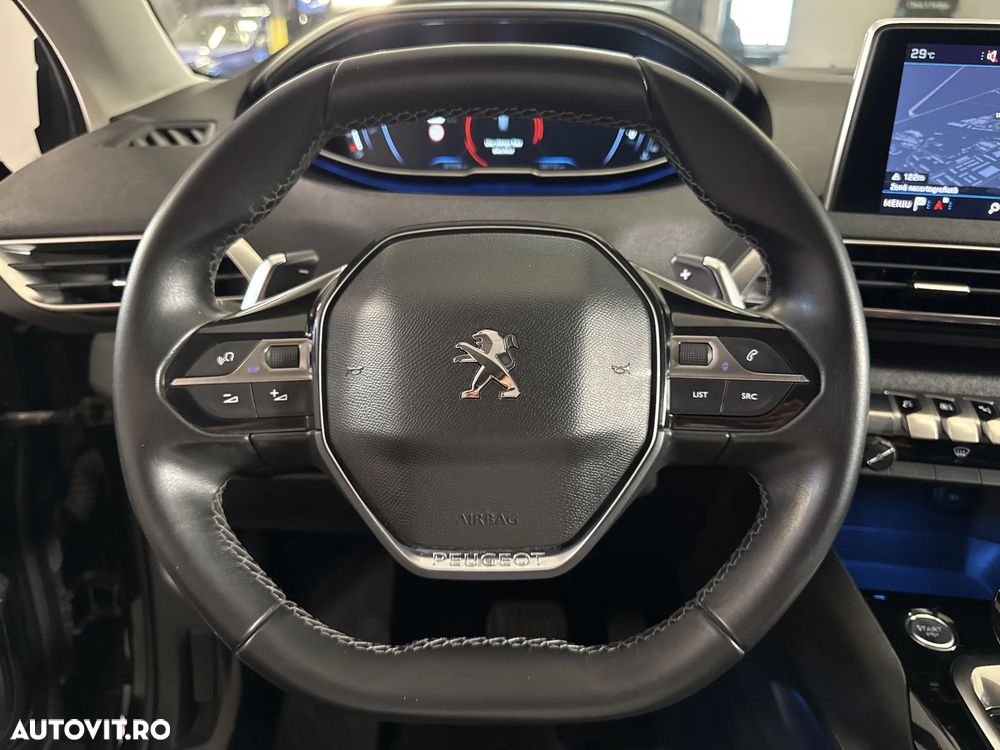 Peugeot 3008 - 16