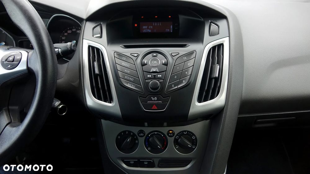 Ford Focus 1.6 Gold X (Edition) - 18