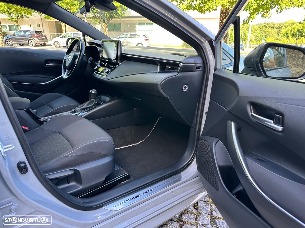 Toyota Corolla 1.8 Hybrid Square Collection - 45