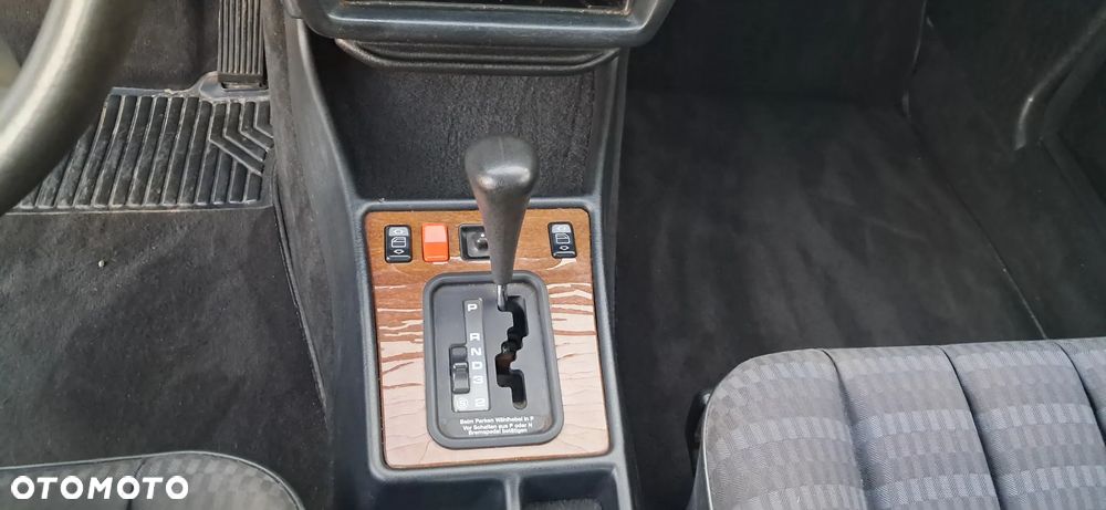 Mercedes-Benz W201 (190) - 28