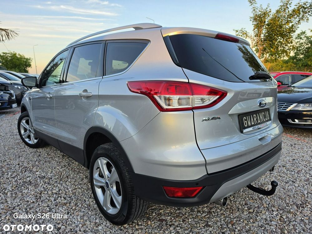 Ford Kuga - 10