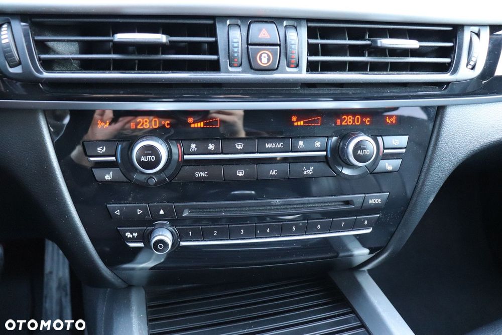 BMW X5 xDrive25d - 23