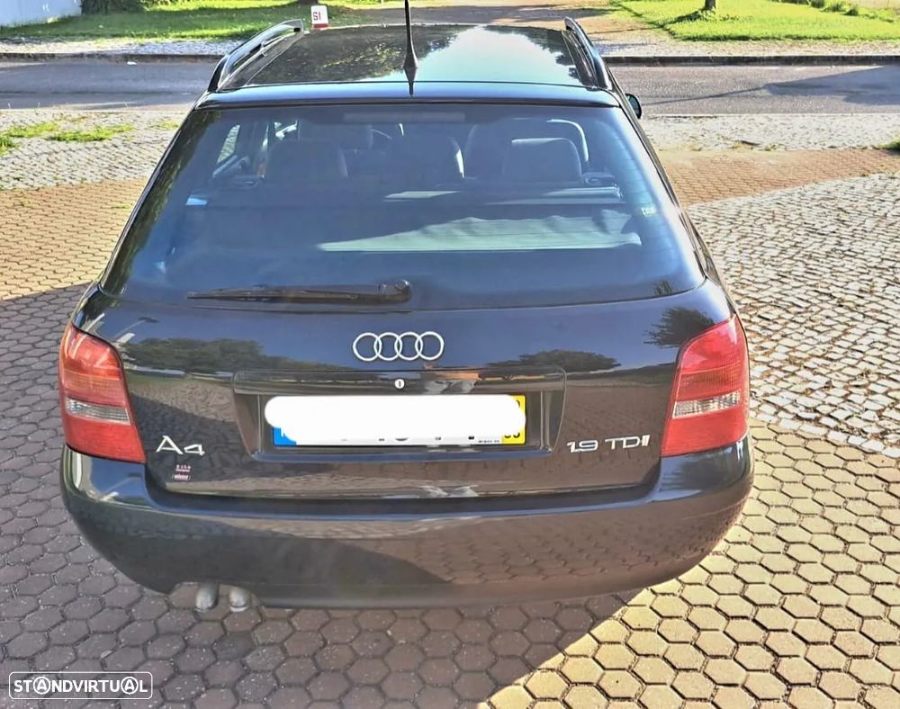 Audi A4 Avant 1.9 TDI Attraction - 3