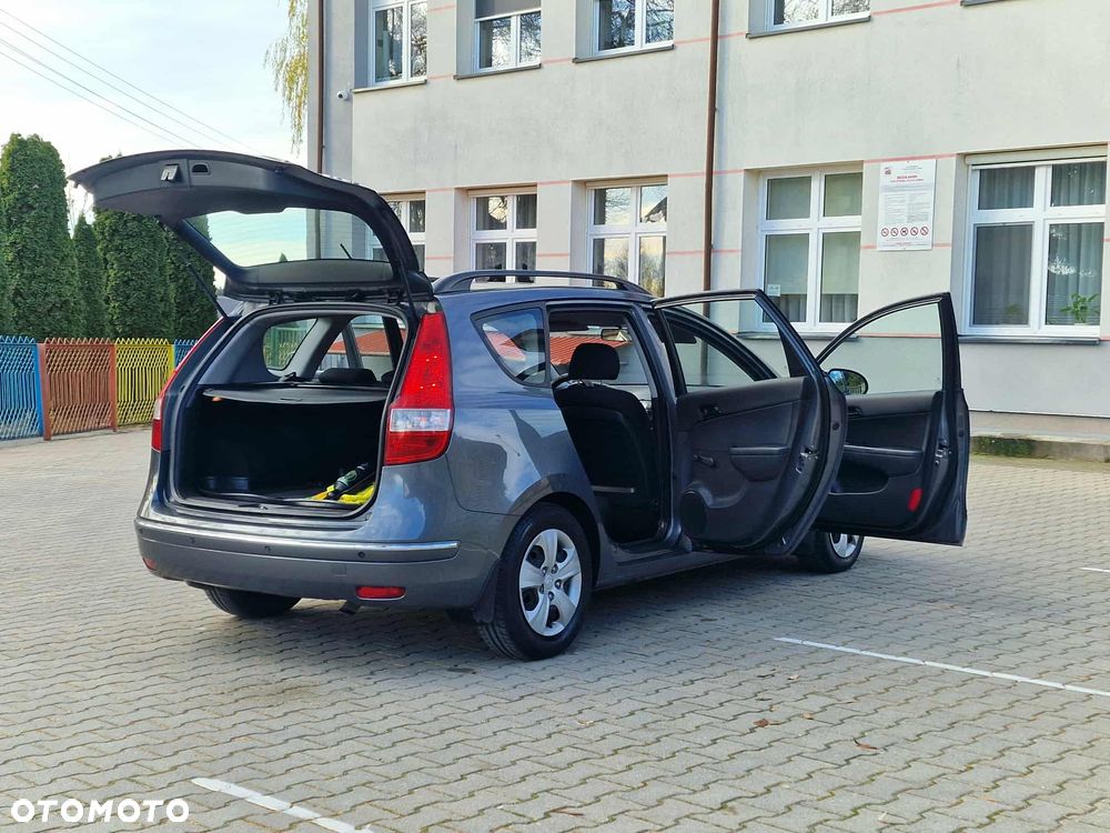 Hyundai i30 1.6 CRDi Comfort - 14