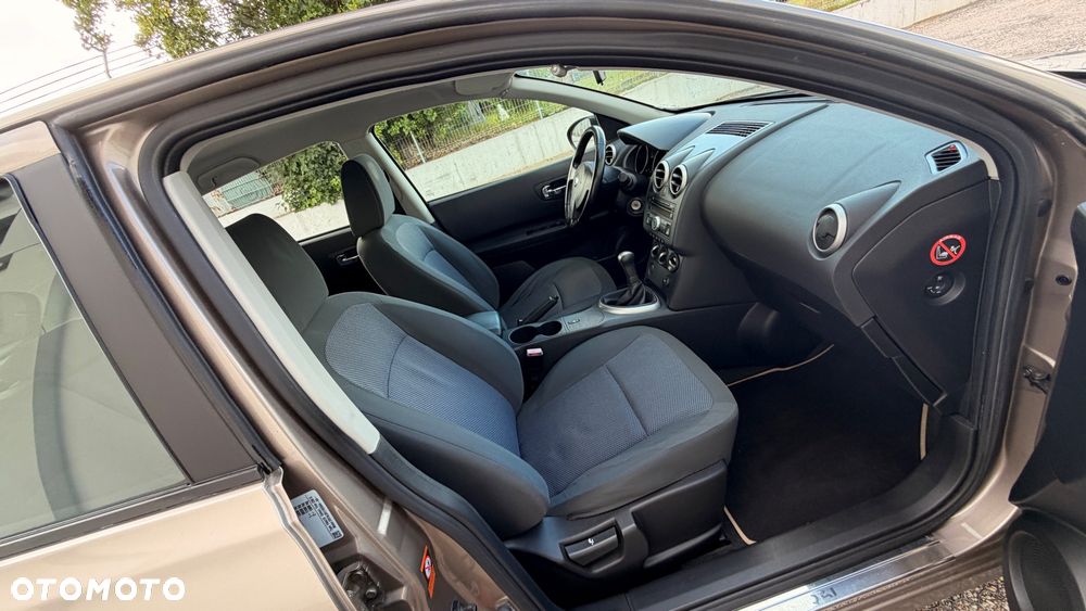 Nissan Qashqai 1.6 Visia - 22