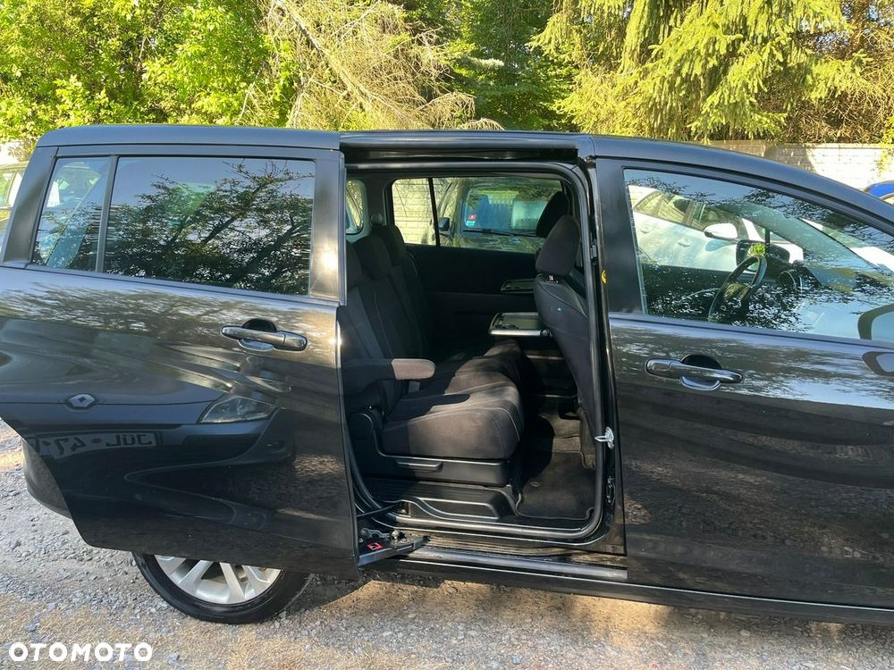 Mazda 5 - 19