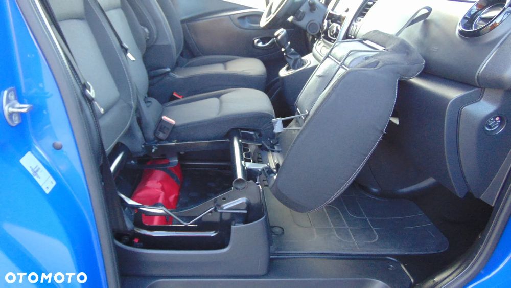 Renault TRAFIC - 12