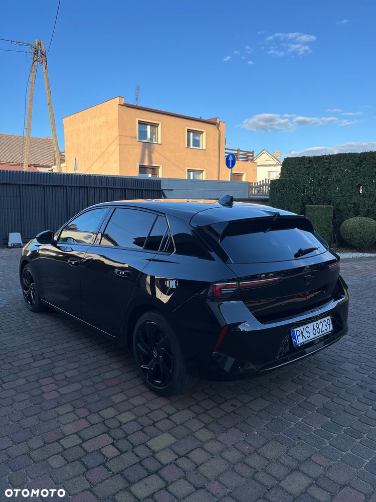 Opel Astra 1.2 Turbo GS Line - 3