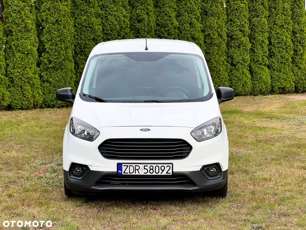 Ford Transit Courier - 2