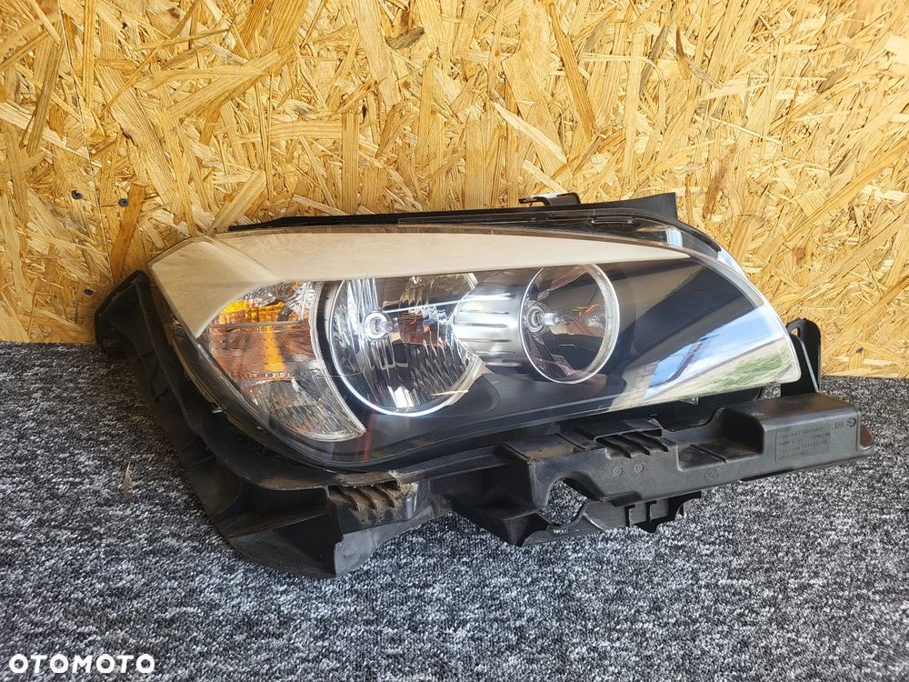 Bmw X1 e84 lampa prawa przód H7 EU przed lift ślizg - 1