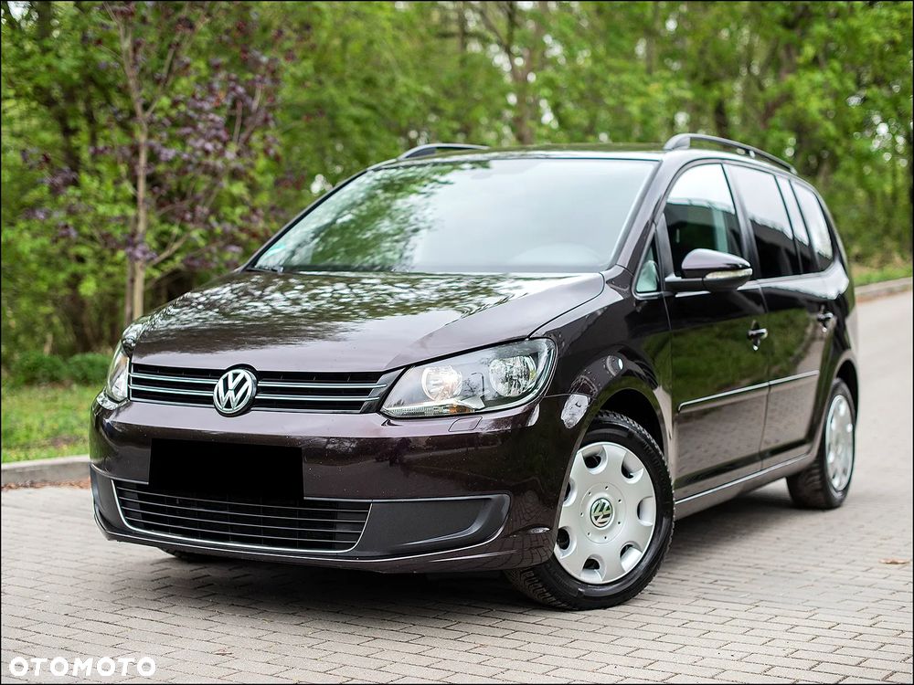 Volkswagen Touran - 11