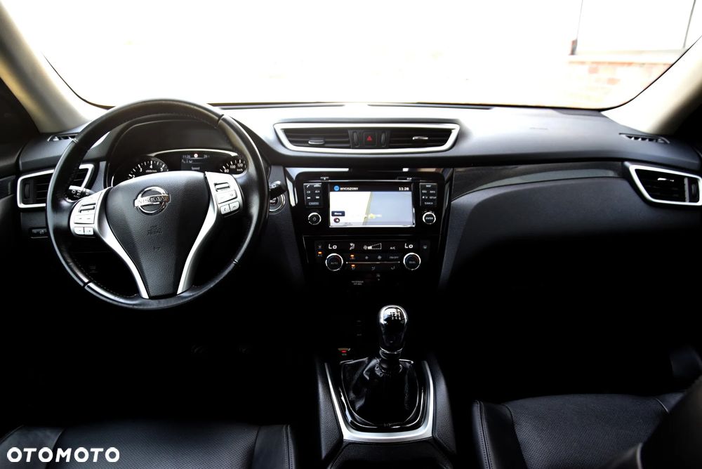 Nissan X-Trail 1.6 DIG-T Tekna 2WD - 25