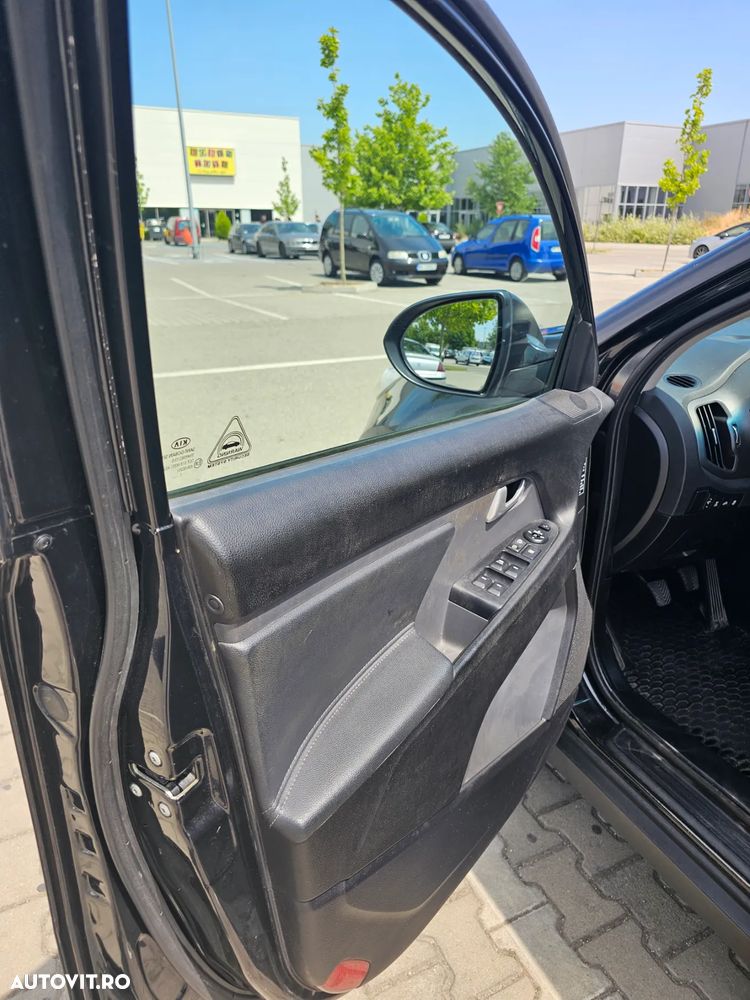 Kia Sportage 2.0 DSL MT 4x4 PREMIUM - 6