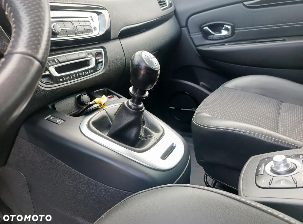 Renault Scenic Energy dCi 130 Euro 6 S&S Xmod Bose Edition - 26