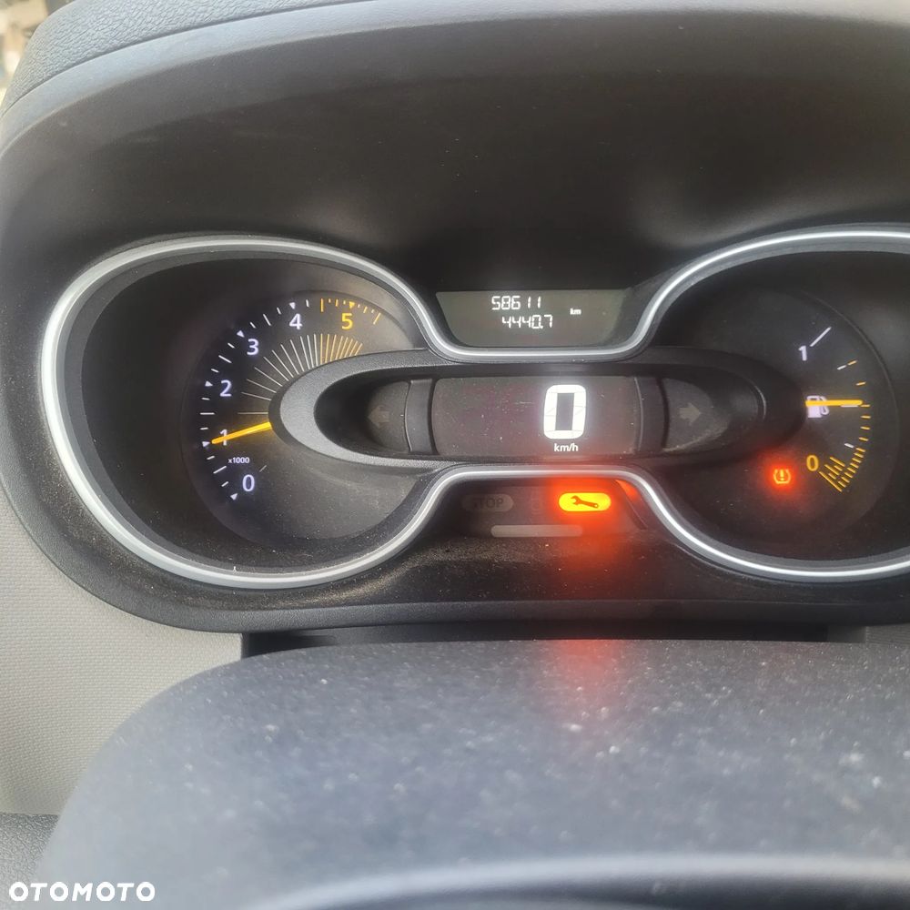 Renault Trafic - 13