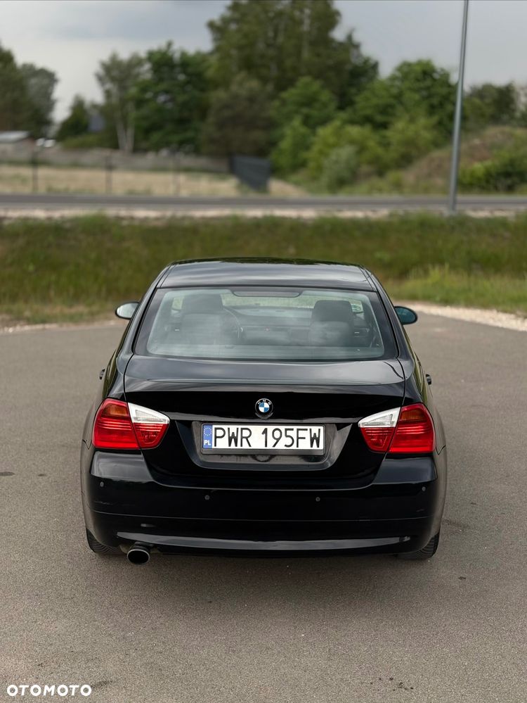 BMW Seria 3 320i - 6