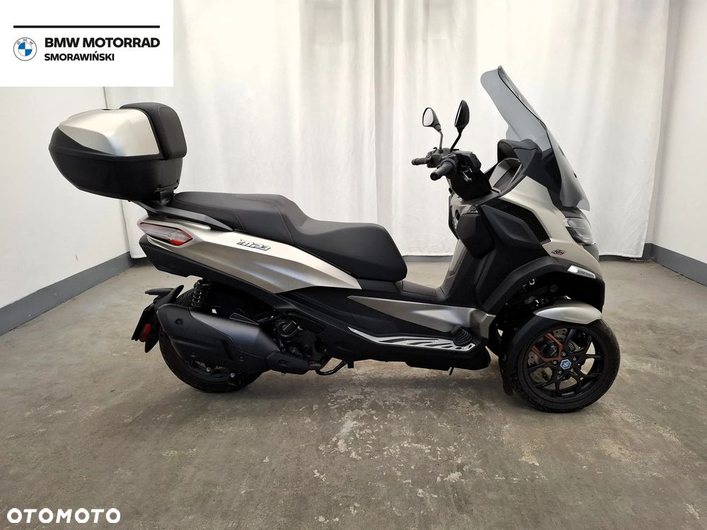 Piaggio MP-3 - 8
