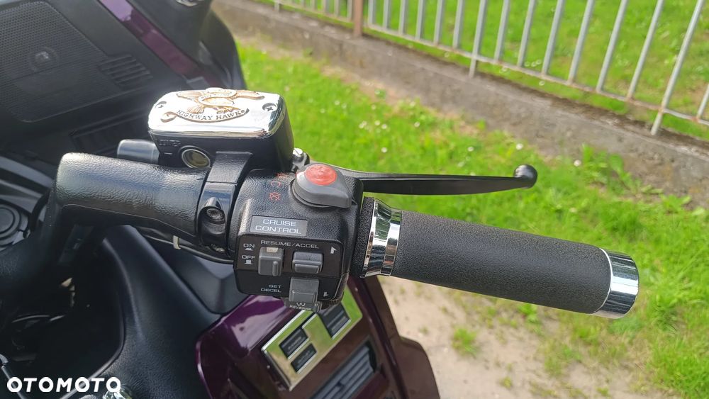 Honda GL - 16