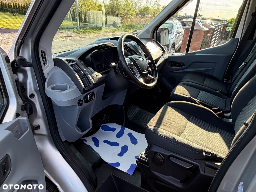 Ford Transit - 28