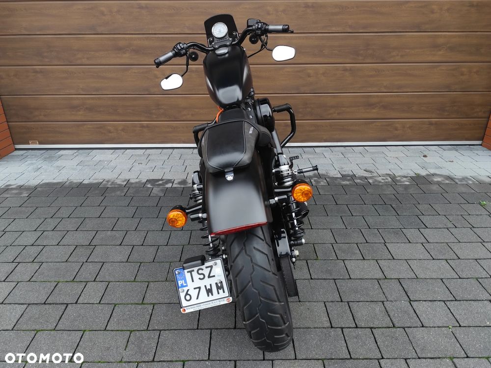 Harley-Davidson Sportster Iron 883 - 7