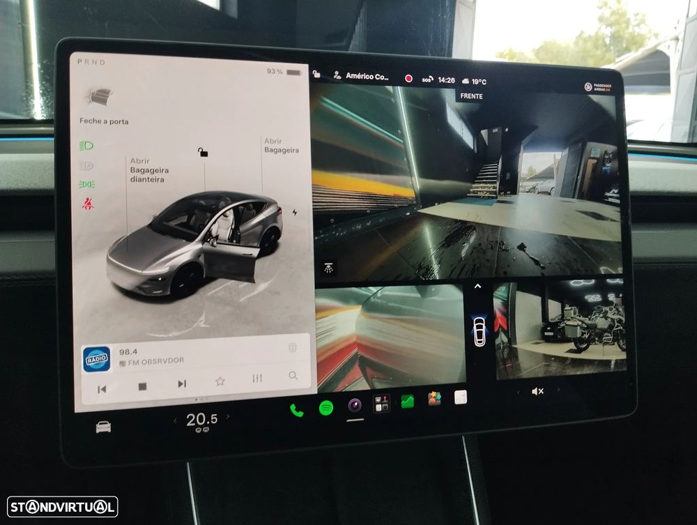 Tesla Model Y - 34