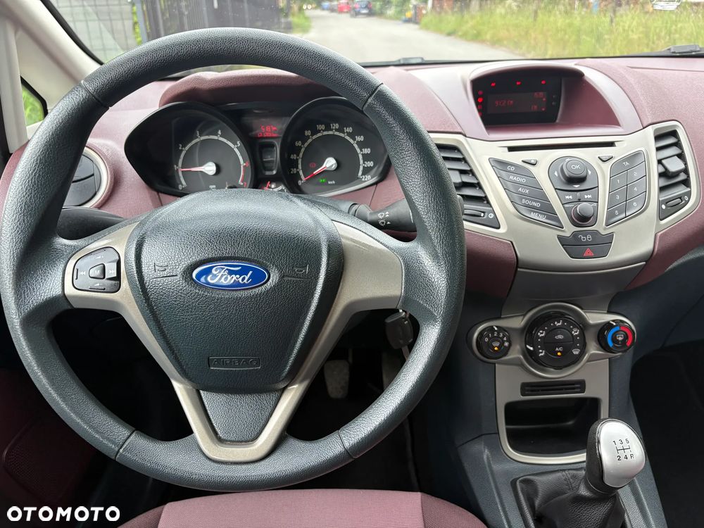 Ford Fiesta 1.25 SYNC Edition - 26