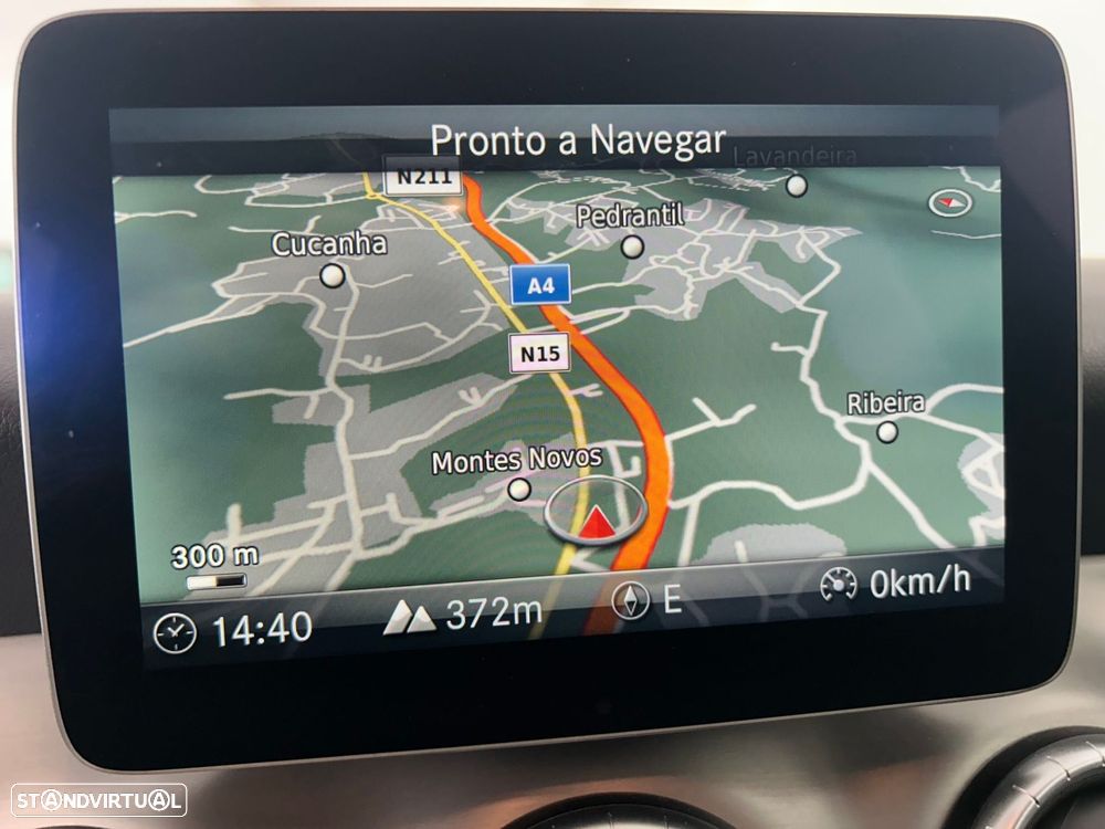 Mercedes-Benz CLA 200 d Shooting Brake AMG Line - 12
