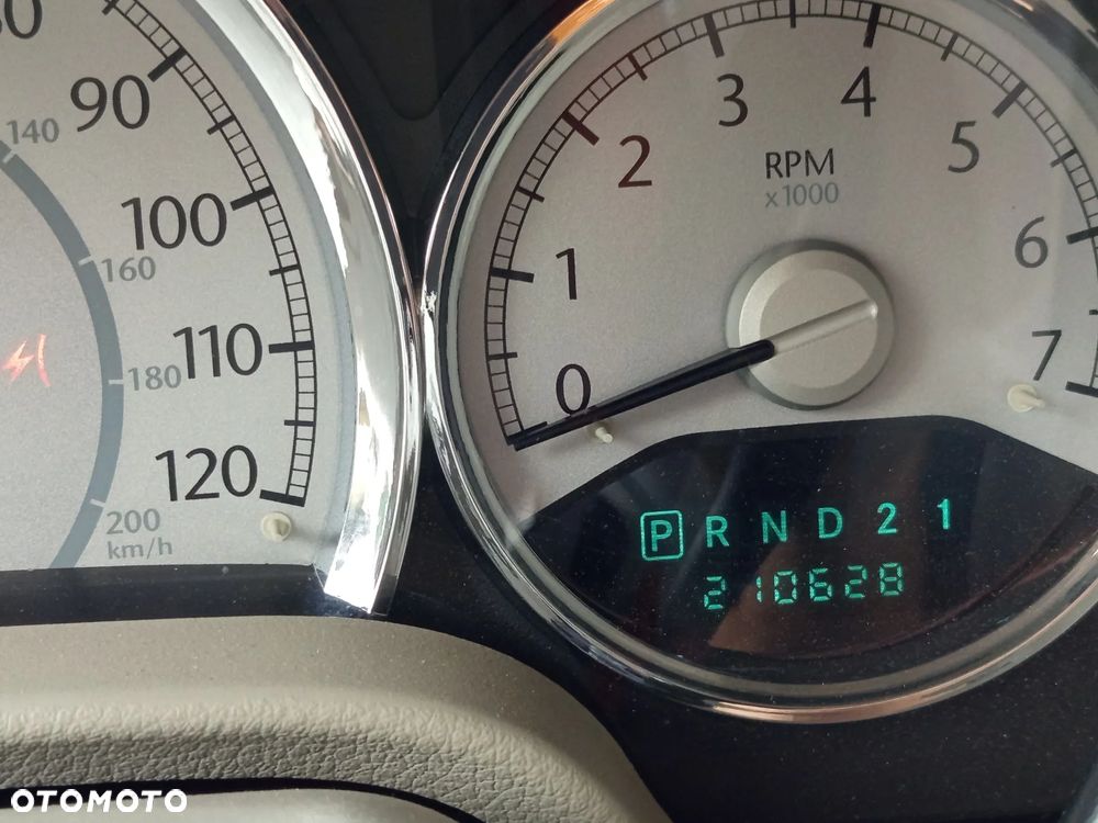 Chrysler Aspen 5.7 Limited AWD - 8