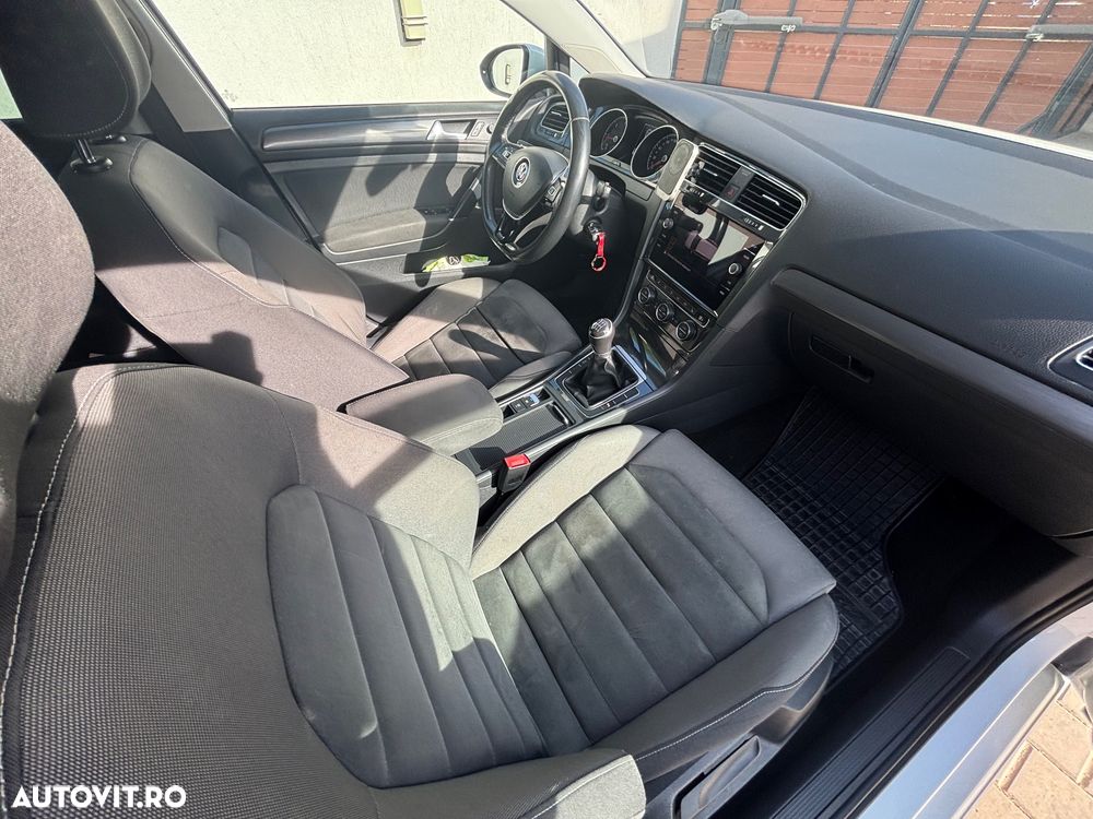 Volkswagen Golf - 7