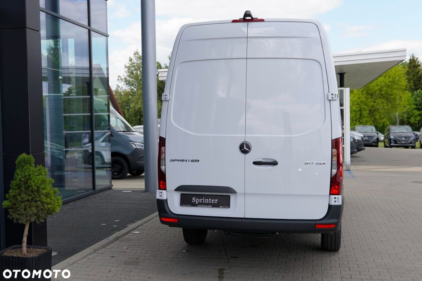 Mercedes-Benz Sprinter - 7