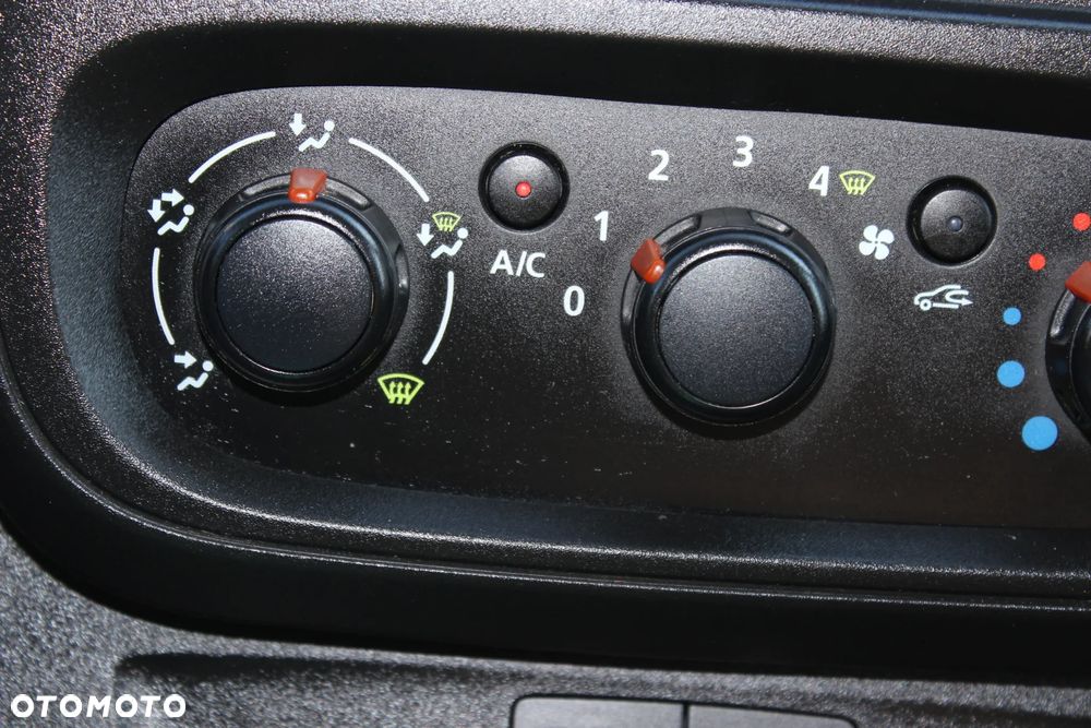 Renault TRAFIC - 17