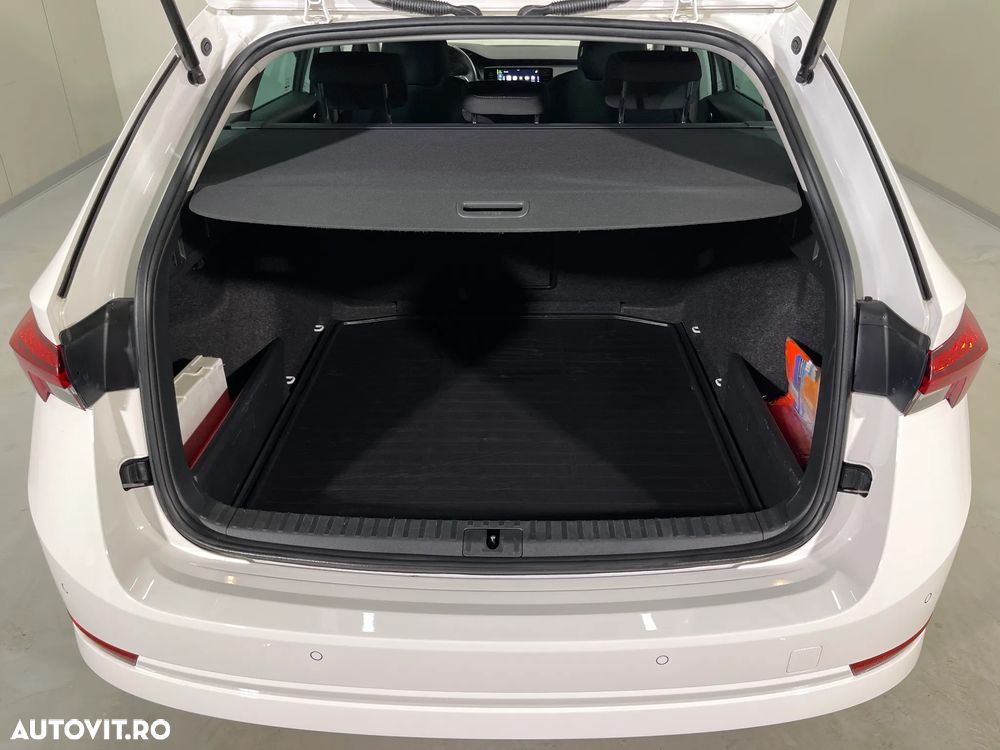 Skoda Octavia 2.0 TDI DSG Ambition - 13