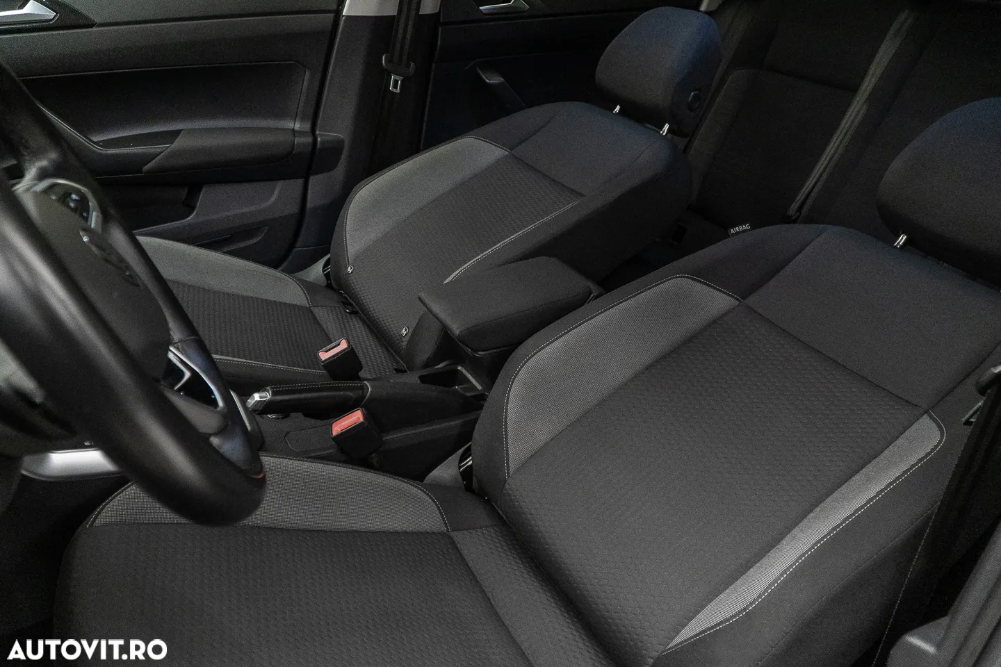 Volkswagen Taigo 1.0 TSI DSG Style - 18