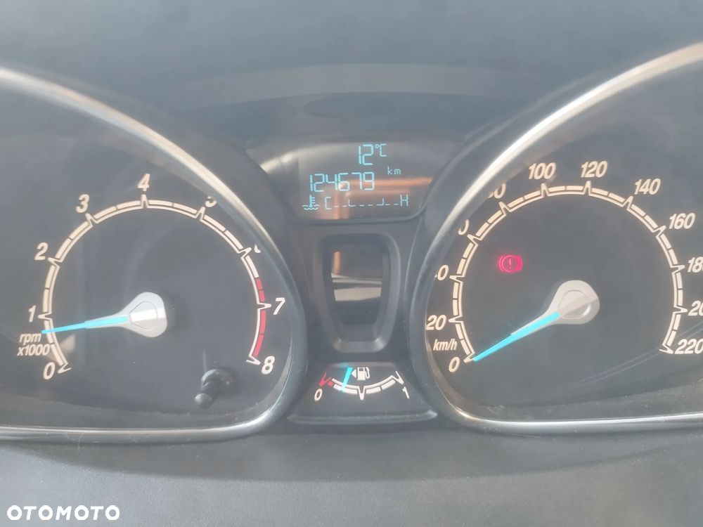 Ford Fiesta 1.4 Trend - 13