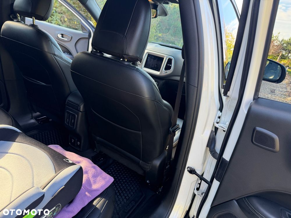 Jeep Compass - 29