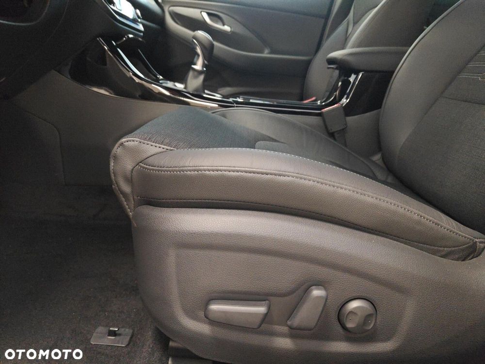 Hyundai i30 1.5 T-GDI 48V Smart - 13