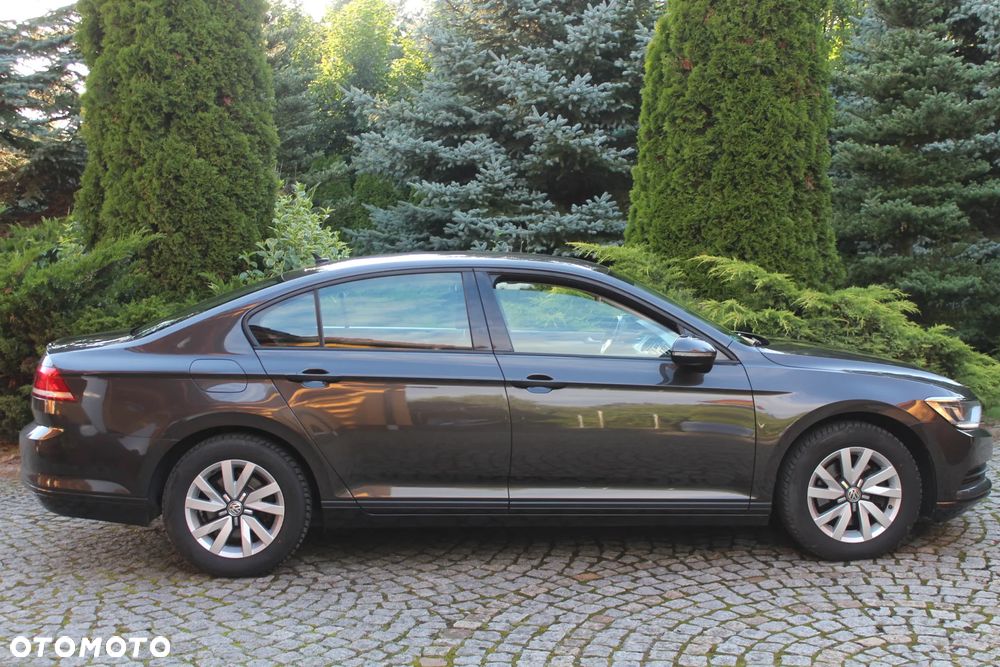 Volkswagen Passat 2.0 TDI BMT Comfortline - 8